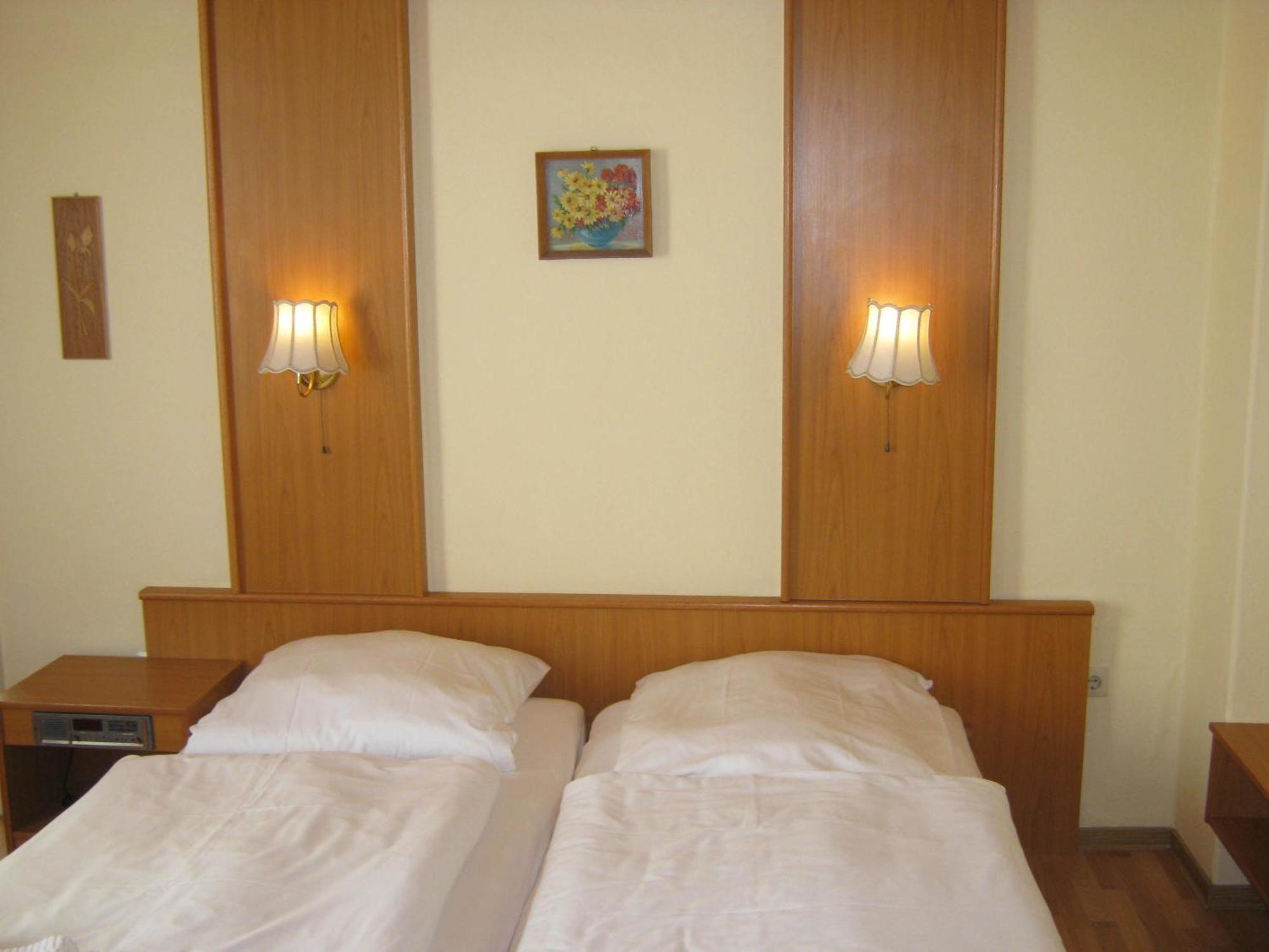 Landgasthof Schoenecke Wahrenholz Ngoại thất bức ảnh